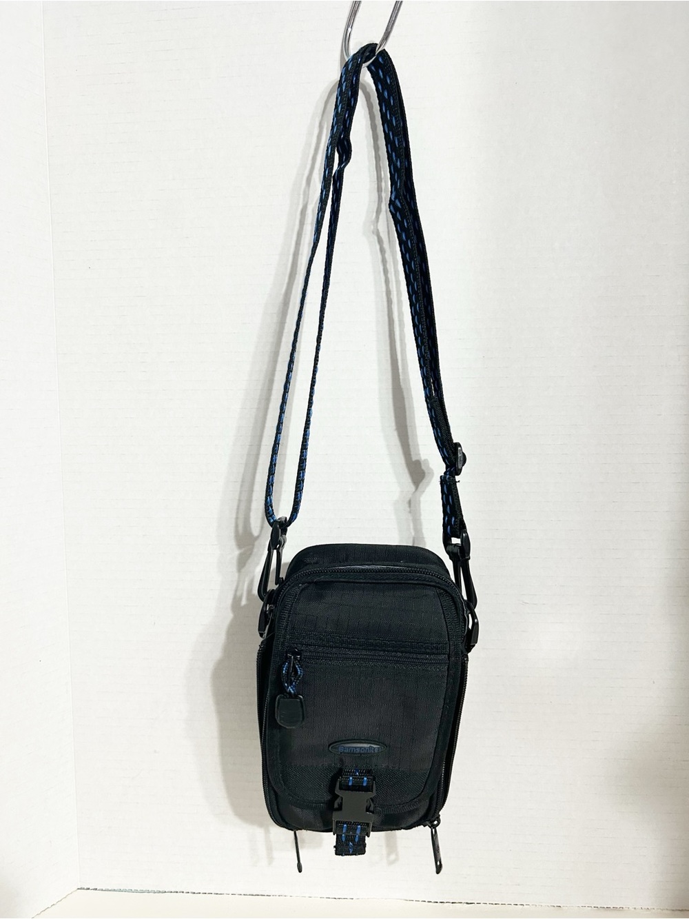 Samsonite Black Crossbody Bag Travel Organizer Nylon Multi Pocket Everyday Carry
